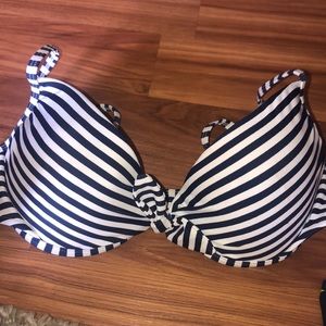 Navy stripped bathing suit top